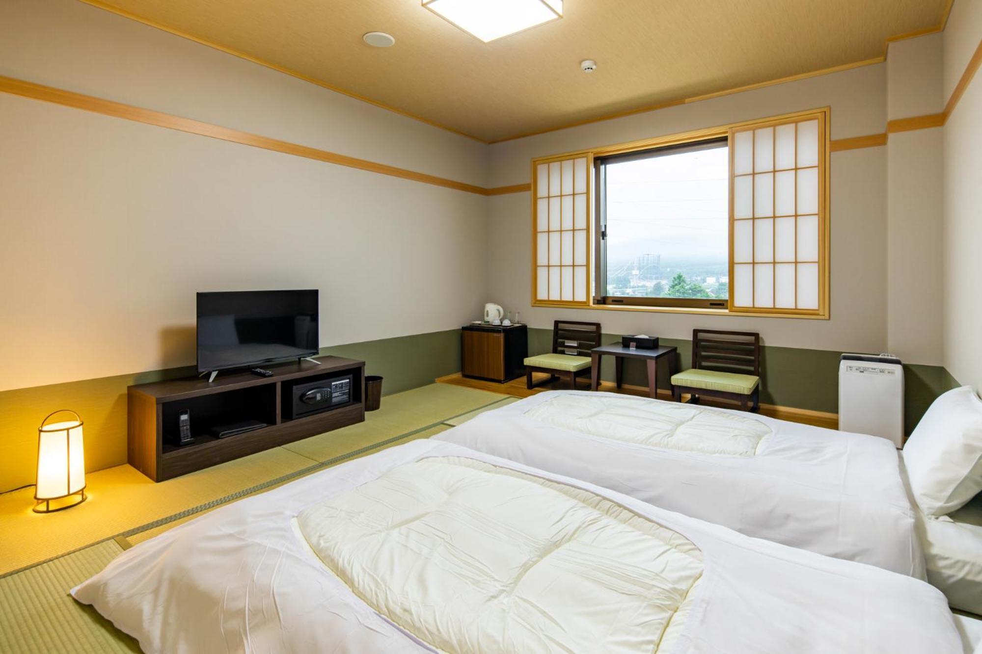Fujikawaguchiko Resort Hotel Exterior photo